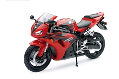 Модель мотоцикла сборная 1:12 Honda CBR 1000PR