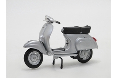 Коллекционная модель скутера VESPA 1