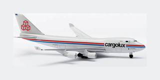 Фото: Модель самолёта Herpa Cargolux Boeing 747-400F