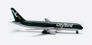 Фото: Модель самолёта Herpa City Bird Boeing 767-300