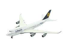 Фото: Модель самолёта Herpa Lufthansa Boeing 747-400 D-A, 16218568953367559513