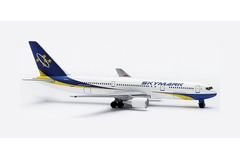 Модель самолёта Herpa Skymark Airlines Boeing 767-300