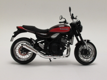 Фото: Модель мотоцикла Kawasaki Z900RS 1:12