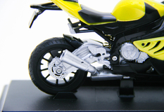 Фото: Модель мотоцикла BMW S1000RR 1:18, 21287263923922633920