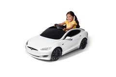 Tesla Model S для детей